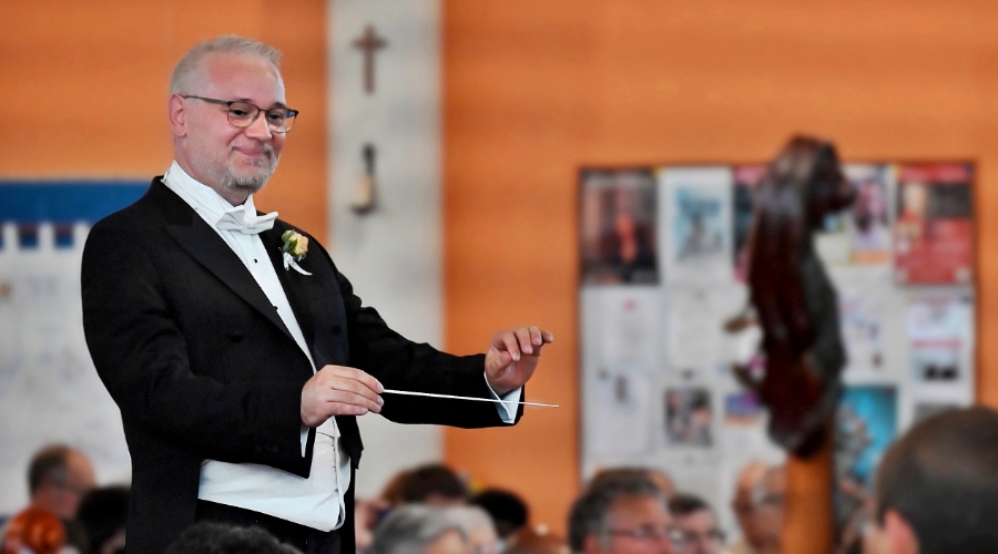 Sébastien VAUCLIN Chef de chœur de CHORALE DU VAL DE BUSSY Sébastien VAUCLIN Chef de chœur de CHORALE DU VAL DE BUSSY